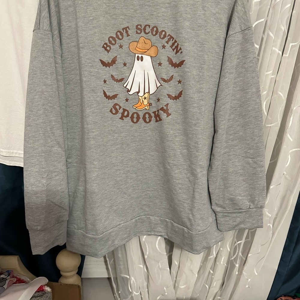 Source Unknown Gray Boot Scootin' Spooky Long Sleeve Tee